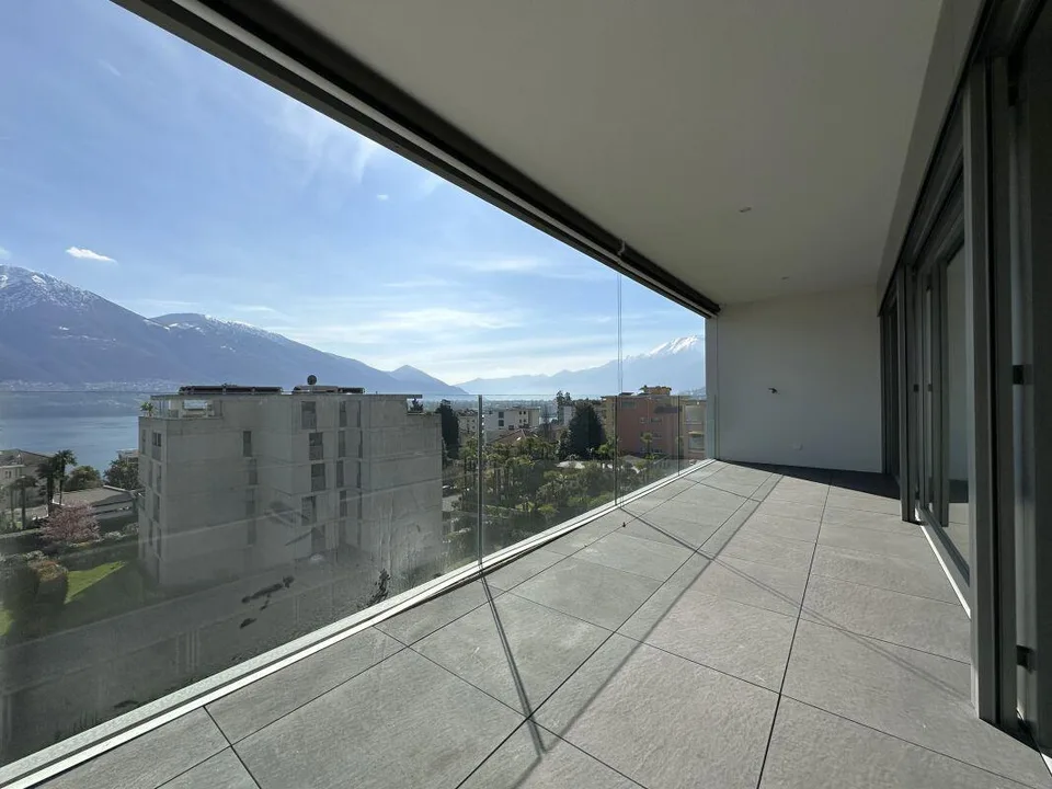 Moderno 2.5 locali a Minusio | 2.5-Zimmer-Wohnung in Minusio mit Se...