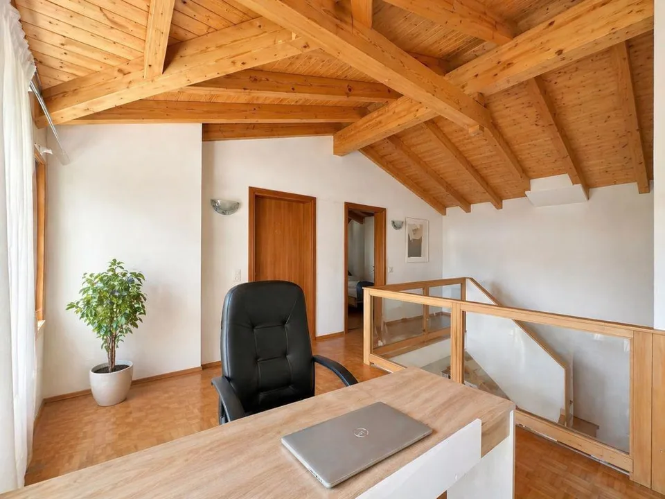 Bella casa unifamiliare con giardino – foto 10 di 14