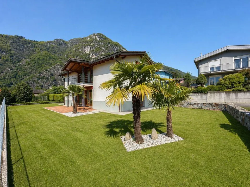 Bella casa unifamiliare con giardino – foto 14 di 14