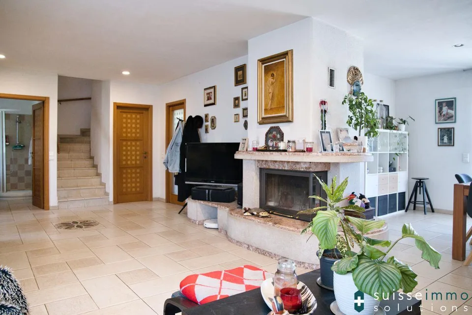 Maison unifamiliale avec jardin dans un emplacement stratégique à Rancate