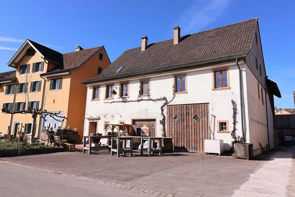 Vielseitiges 6-Zimmer-Haus mit Ausbaupotenzial – Foto 9 von 13