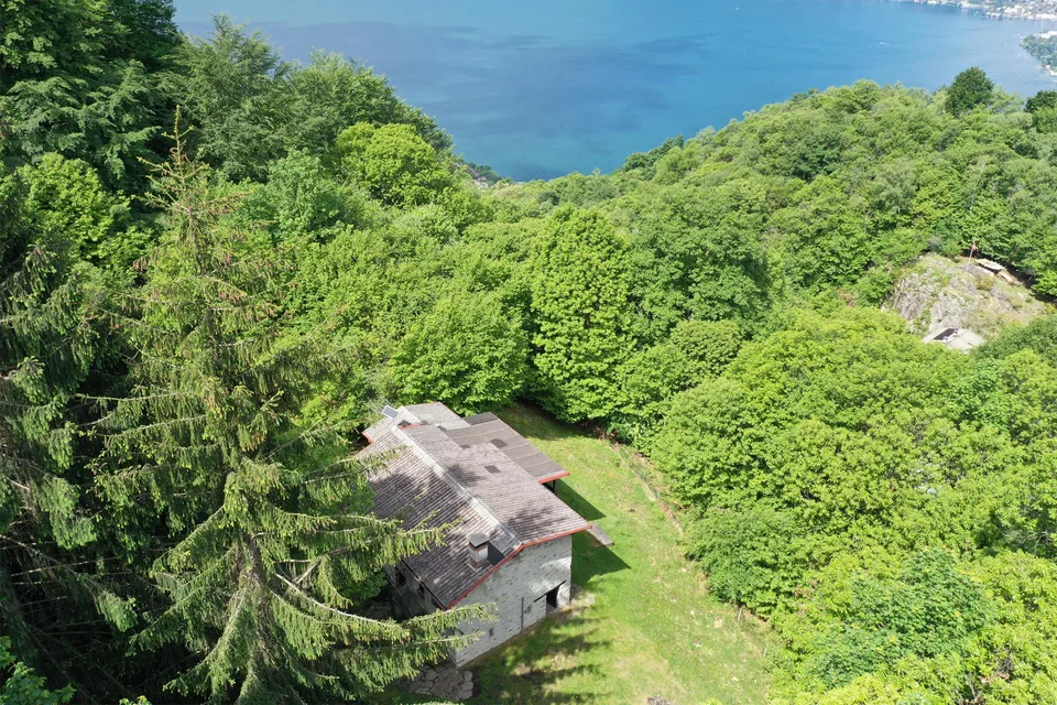 Casa di pietra rustica ticinese a Vairano – Idillio naturale
