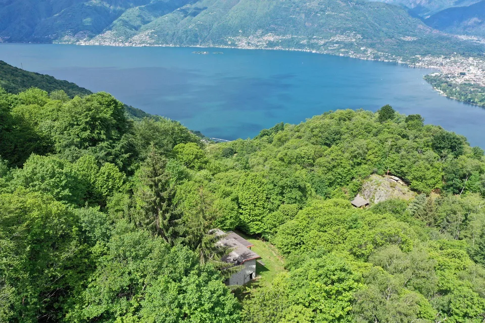 Casa di pietra rustica ticinese a Vairano – Idillio naturale