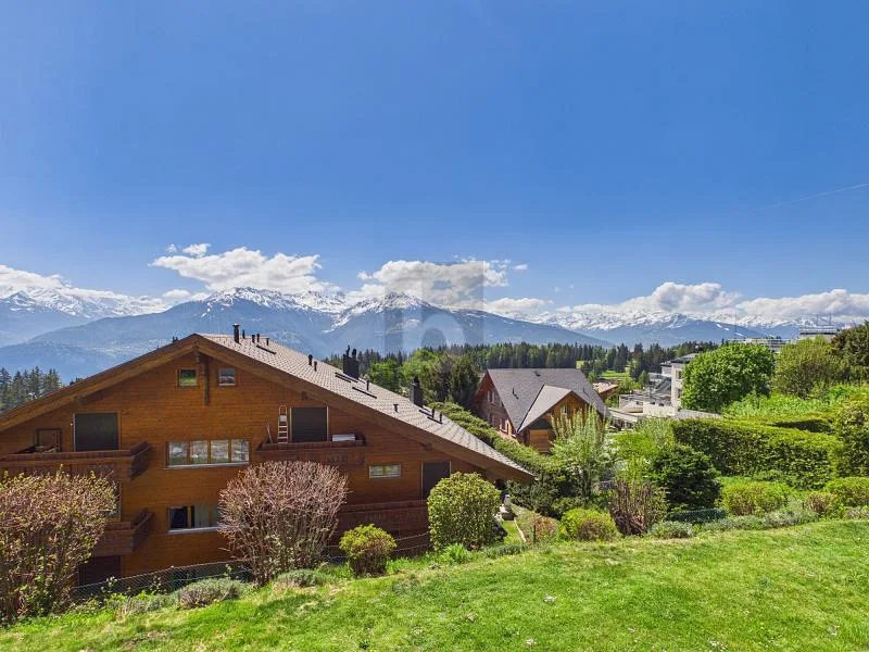 SONNIG, MODERN MIT PANORAMABLICK