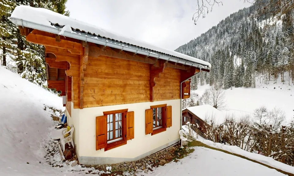 Exclusive: 4-Bedroom Chalet with Garage