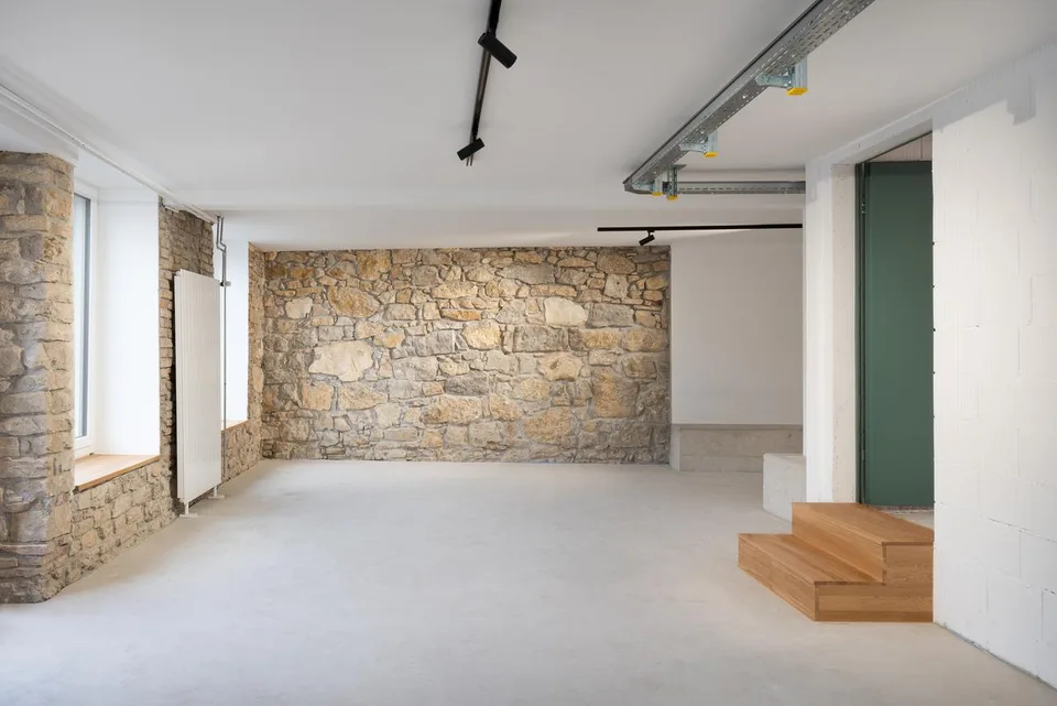 Casa polivalente per più generazioni con storia