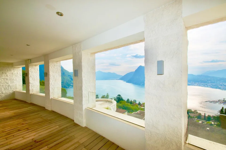 Moderno Attico Duplex di Lusso con Vista Mozzafiato sul Lago di Lugano – photo 9 of 18