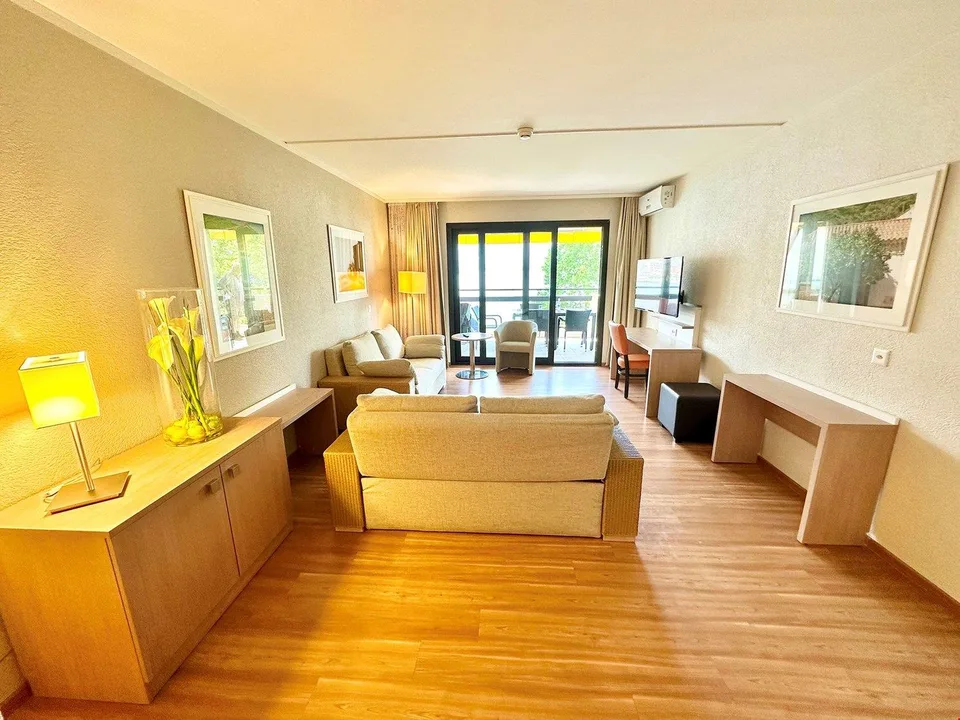 Seepromenade - 2.5 Zimmer Hotel Arcadia RENDITEOBJEKT