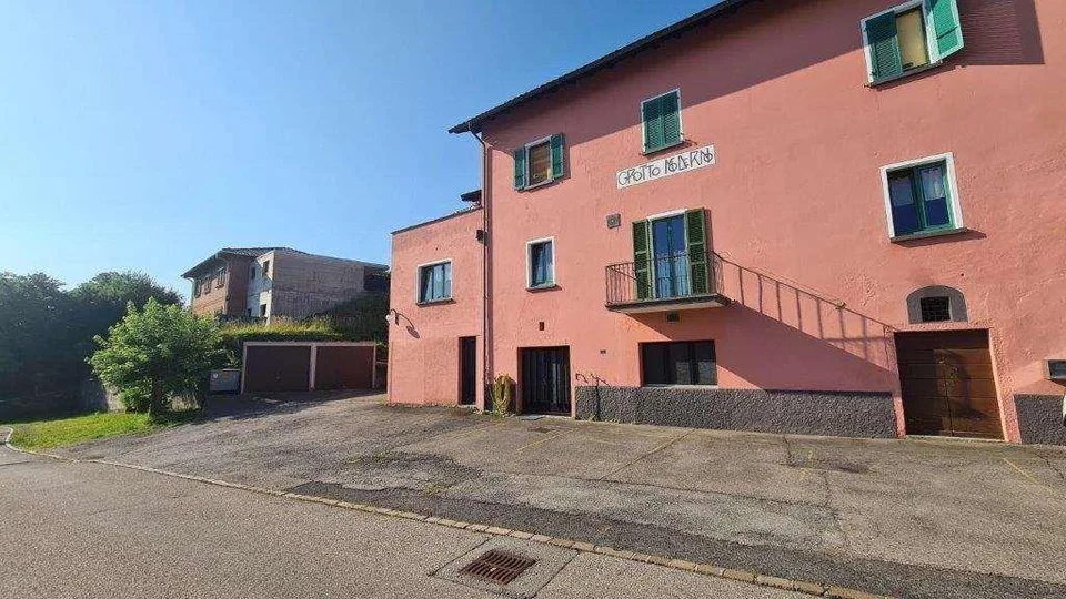 NOVAZZANO: ampio edificio con ex Ristorante, app 4.5 loc. e 30 postegg