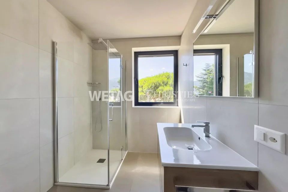 Lugano: 3.5-room attic apartment