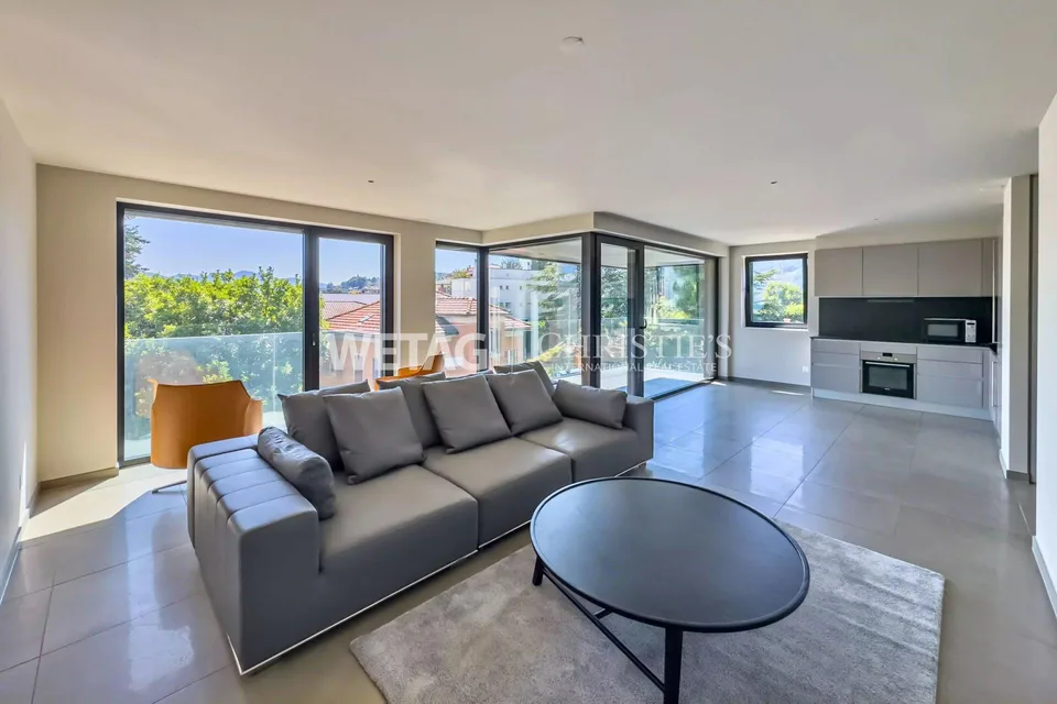 Lugano: 3.5-room attic apartment