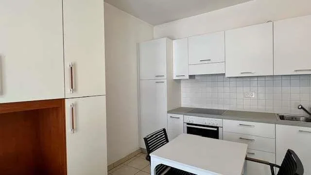 Einzimmerwohnung eingerichtet in Giubiasco mit gutem Ertrag