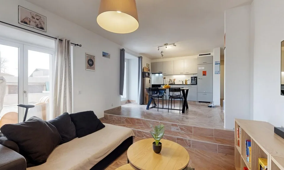Charmantes 3.5-Zimmer-Wohnung mit großem Garten im Zentrum von Riddes