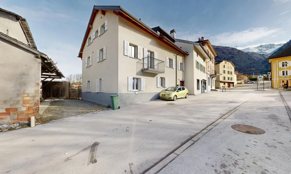 Charming 3.5-room apartment with large garden in the center of Riddes – photo 9 of 14