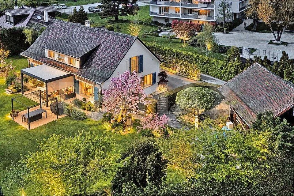 Une villa pour vous, un terrain constructible pour vos enfants