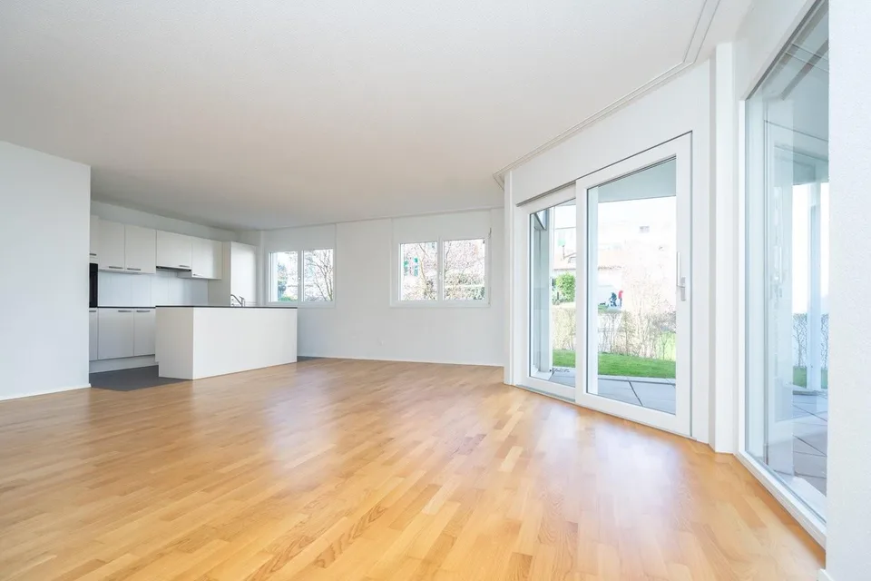 Moderne 3.5-ZW à 91 m² im 1. OG