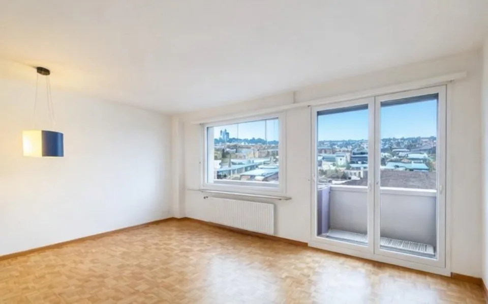 moderne 2 Zimmer-Wohnung mit Balkon