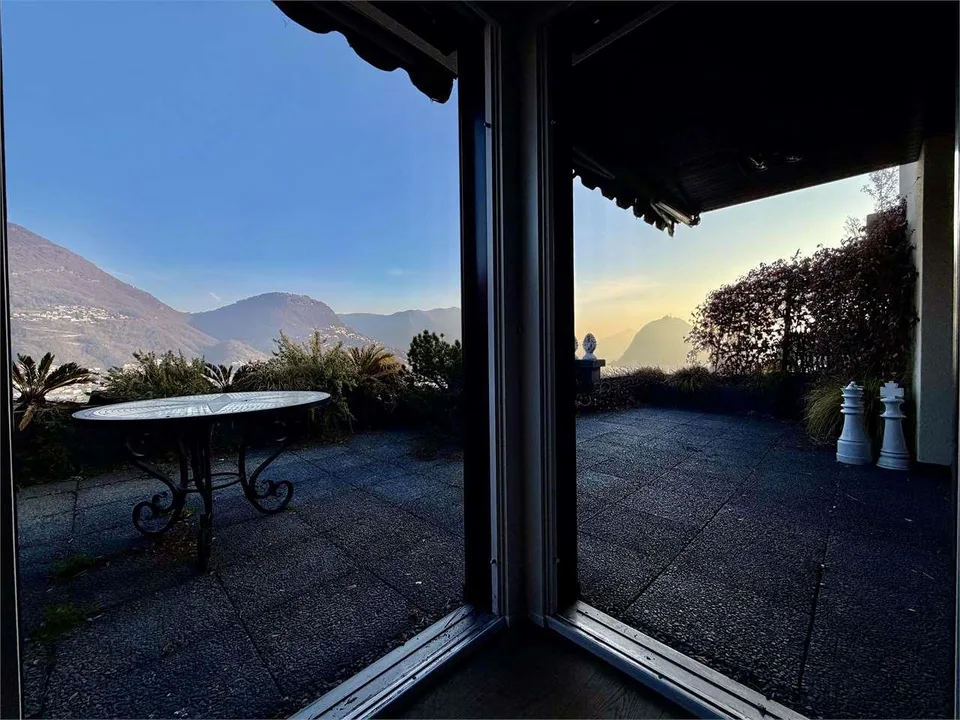 Wohnung 3.5 Zimmer mit Seeblick in Porza (Lugano) zur Miete