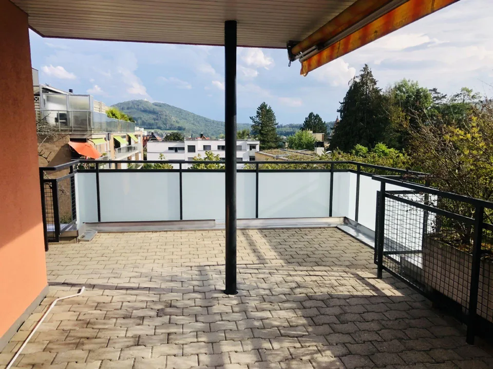 4.5-Zimmer-Dachwohnung mit grosser Terrasse