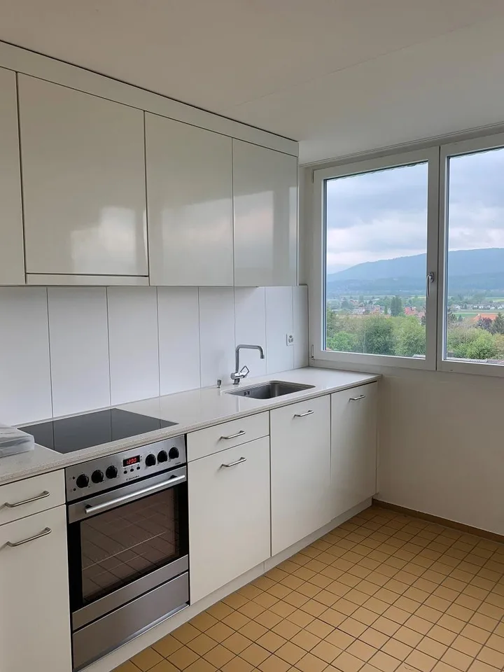 Charmante Wohnung mit grossem Balkon