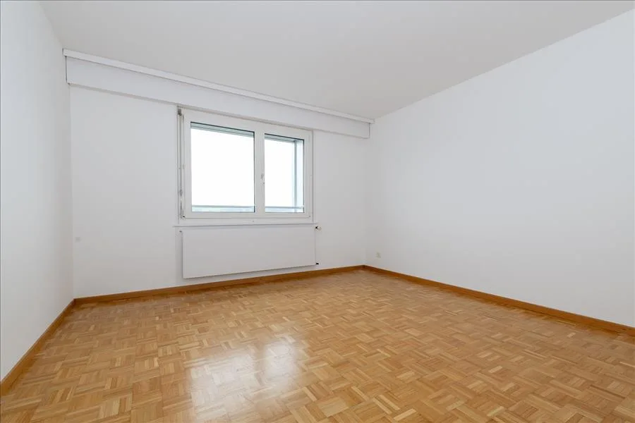 Rental with free caution