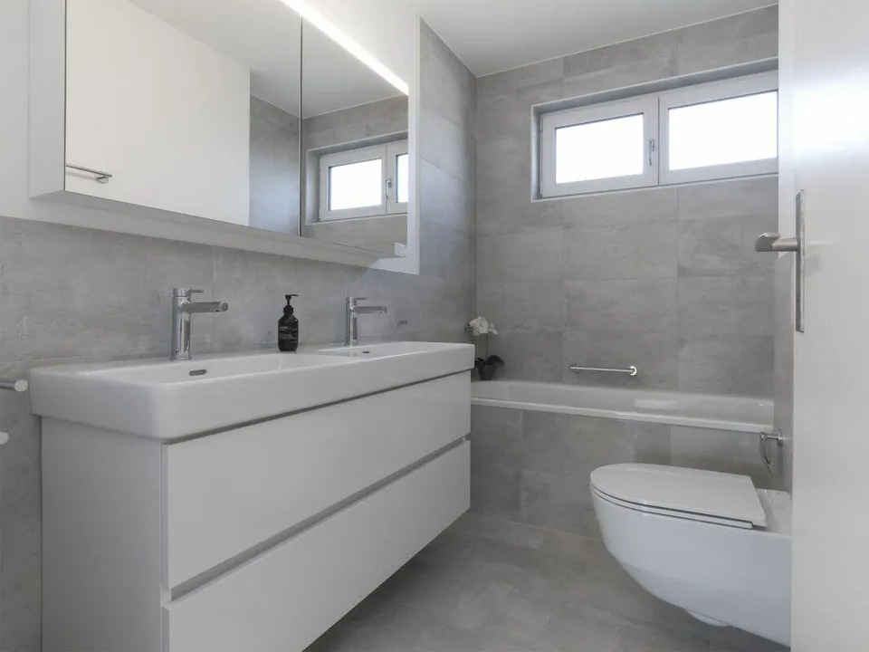 Grosszügige 5.5 Zimmerwohnung in Aesch