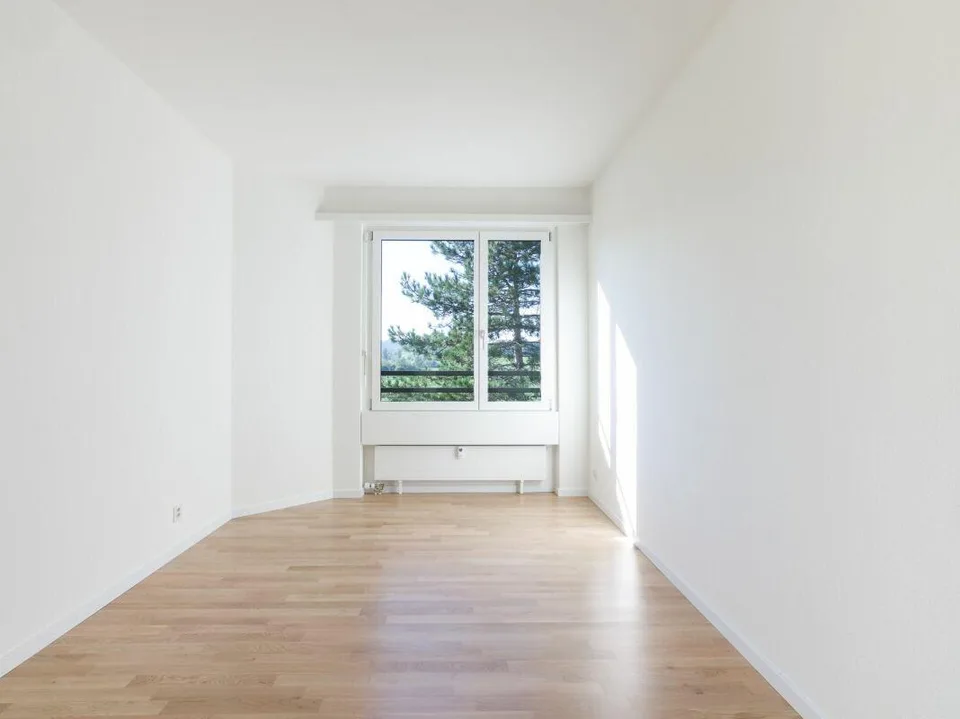 Grosszügige 5.5 Zimmerwohnung in Aesch – Foto 6 von 12