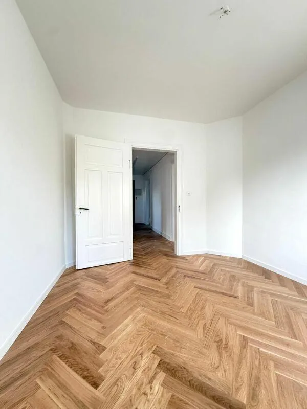 Grosszügige 4 Zimmer-Wohnung – Foto 9 von 15