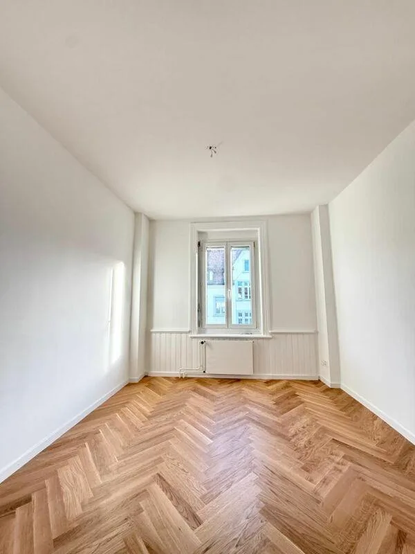 Grosszügige 4 Zimmer-Wohnung