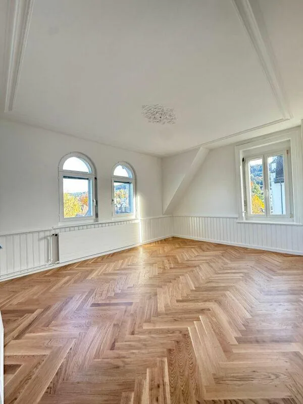 Grosszügige 4 Zimmer-Wohnung