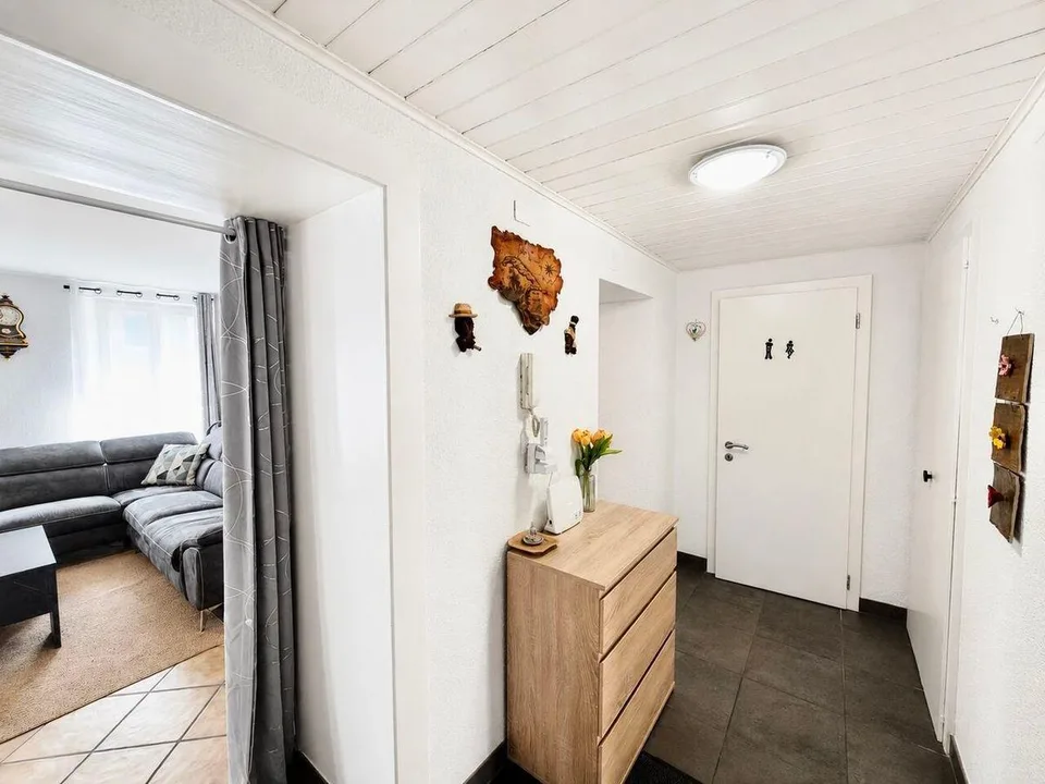 APPARTEMENT DE CHARME MIT GERÄUMIGER PANORAMATERRASSE – Foto 9 von 12