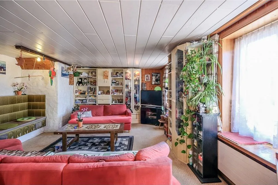 Casa affascinante con carattere, vista panoramica e diverse opportunità!