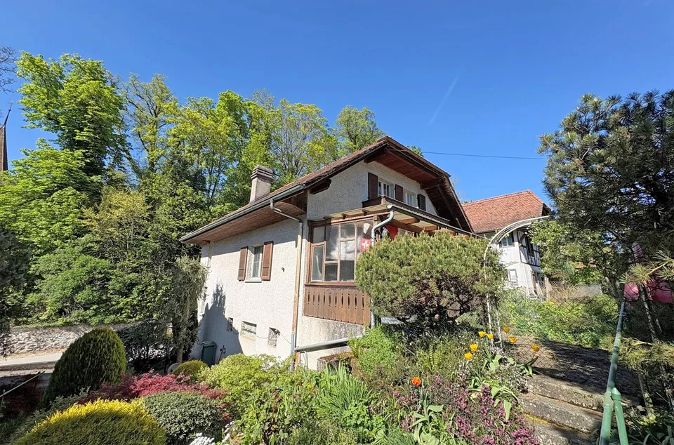 Wohnhaus mit zwei Wohnungen in Münchenwiler... – Foto 11 von 14