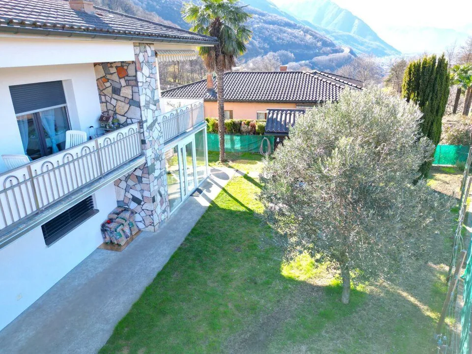Villa bifamiliale avec deux appartements indépendants à Sant’Antonino – photo 14 sur 16