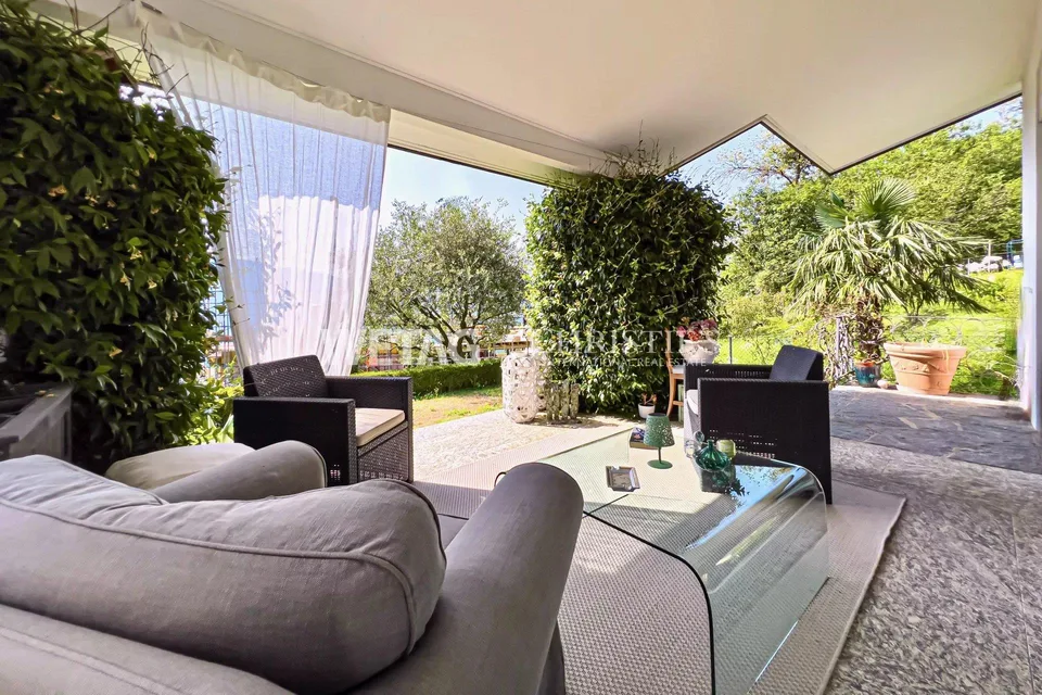 Villa elegante in vendita a Carona