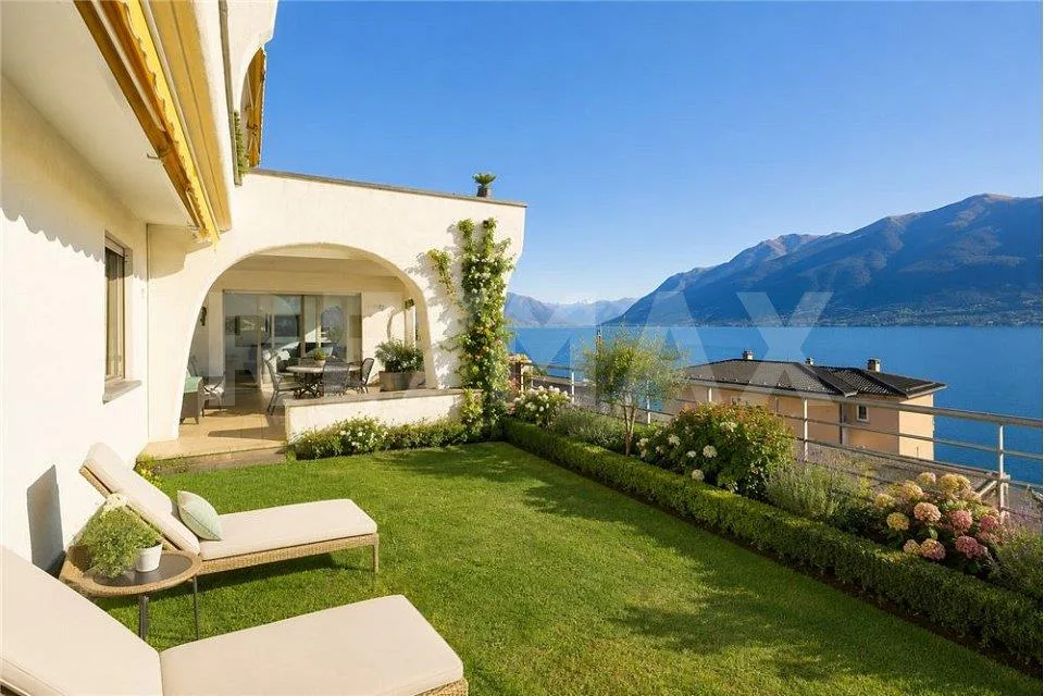 Wunderschöne 4.5-Zimmer-Wohnung mit Garten und Seeblick
