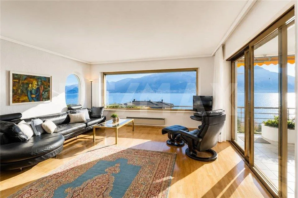Wunderschöne 4.5-Zimmer-Wohnung mit Garten und Seeblick