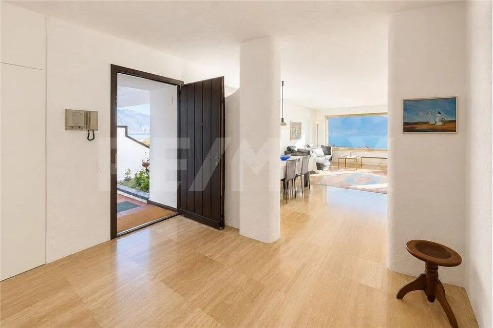 Wunderschöne 4.5-Zimmer-Wohnung mit Garten und Seeblick – Foto 9 von 11
