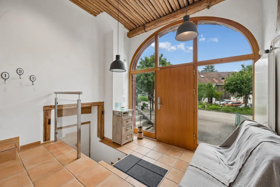 Stilvoll renoviertes Baselbieter Bauernhaus mit grossem Garten, Poo...