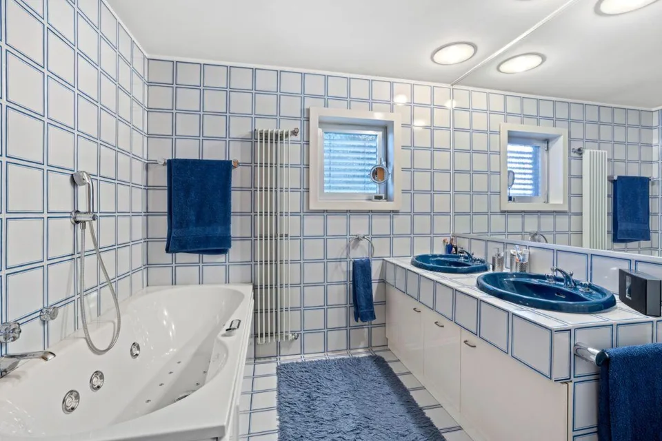 Prächtige Villa mit großem Garten und Aussicht – Foto 21 von 29