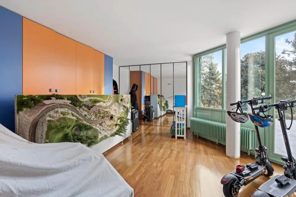 Prächtige Villa mit großem Garten und Aussicht – Foto 19 von 29