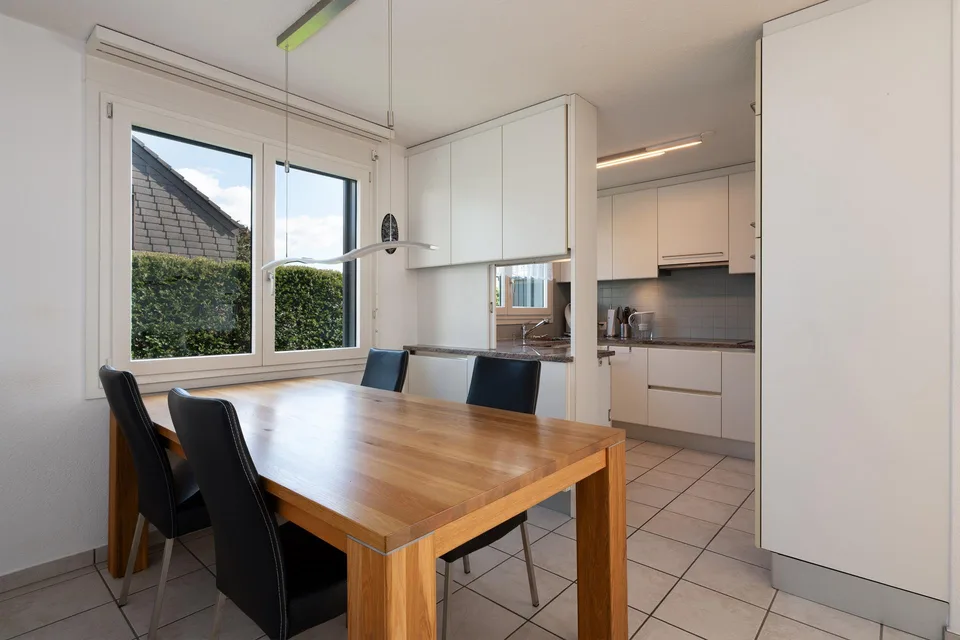 Charmantes 5.5-Zimmer-Einfamilienhaus in ruhiger Lage von Niederhasli