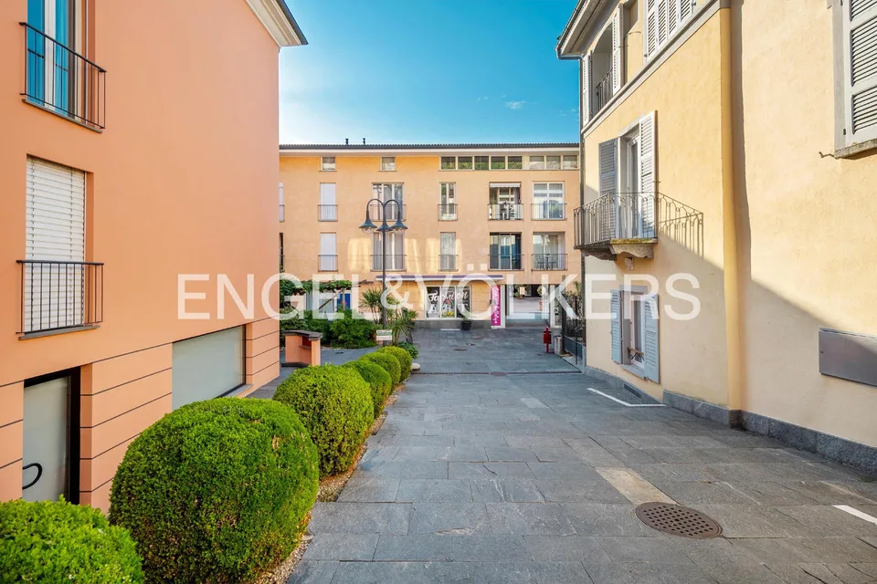 Charmant appartement de vacances avec galerie dans la vieille ville d'Ascona (98)