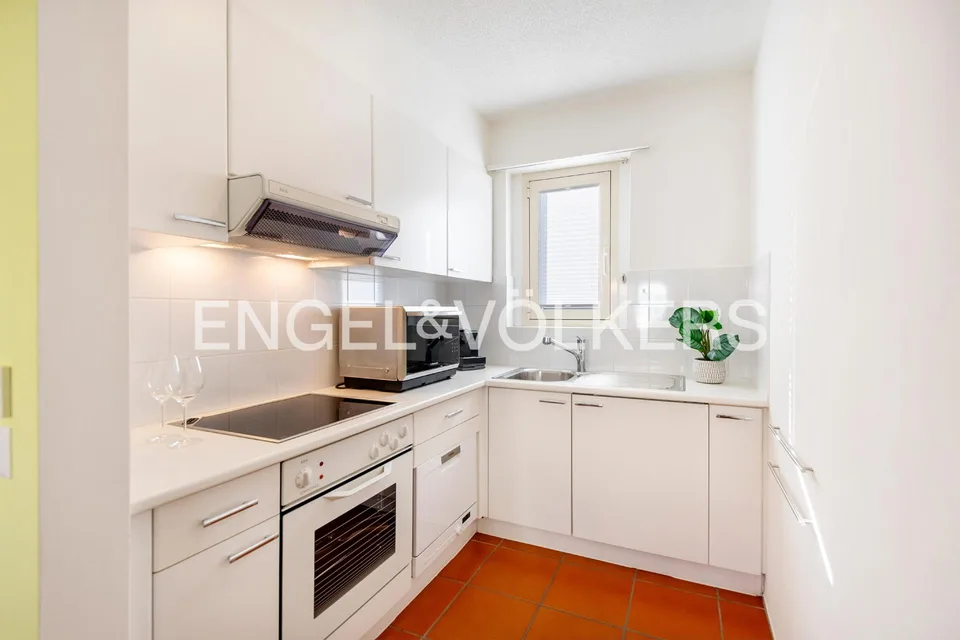 Charmant appartement de vacances avec galerie dans la vieille ville d'Ascona (98)