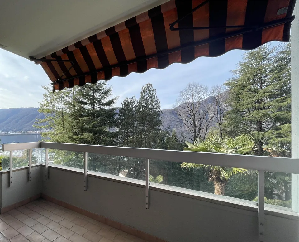 APPARTAMENTO 2.5 LOCALI CON VISTA PANORAMICA SUL LAGO – foto 9 di 10