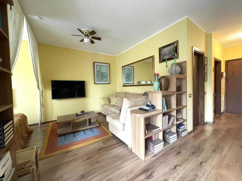 Wohnung 2.5 Zimmer mit Panoramablick auf den See