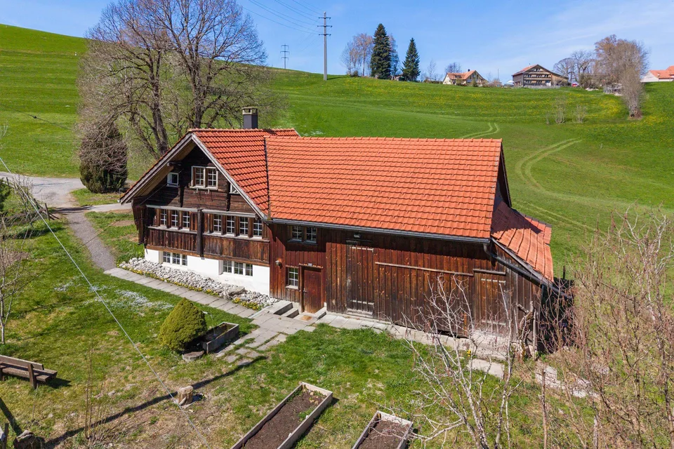 Bauernhaus mit eigener Wasserquelle