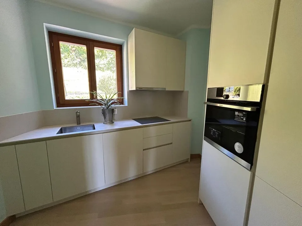 Lugano-Ruvigliana: elegante Wohnung mit atemberaubendem Seeblick, Pool & Garten zu verkaufen – Foto 8 von 22