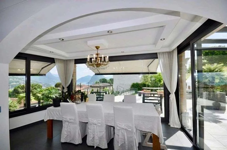 Villa exclusive avec vue sur le lac à Comano