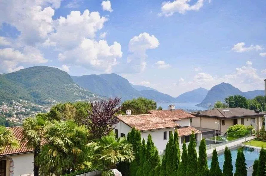 Villa exclusive avec vue sur le lac à Comano
